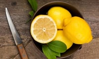 Natural Beauty Tips on Lemon Juice Uses 